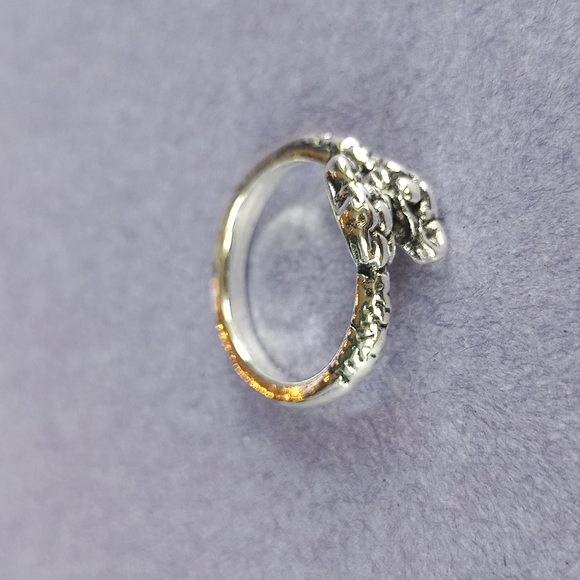 Double Snake head Wrapped Heavy Metal Gothic Biker Ring UNISEX - Picture 2 of 4